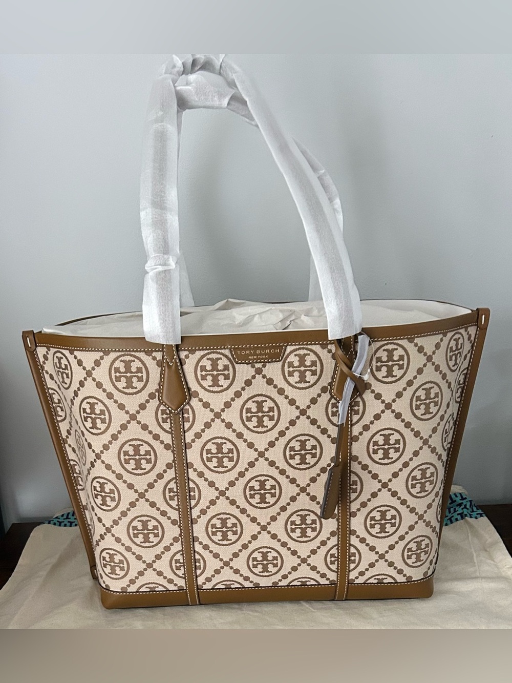 TORY BURCH PERRY MONOGRAM JACQUARD TRIPLE-COMPARTMENT TOTE